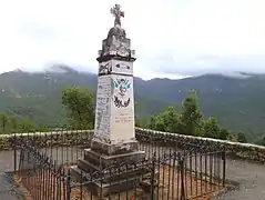 Le monument aux morts.