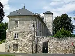 Château, rue de la Courcelle