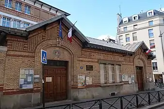 École au no 42.