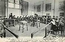 École primaire supérieure de jeunes filles d'Angers (Maine-et-Loire), cours de dessin.