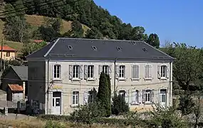 L'ancienne école de Bas-Nistos.