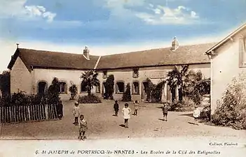 École de la Cité des Batignolles.