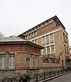 Façade secondaire de l'école élémentaire de la rue Madame.