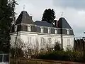 Maison bourgeoise à côté de l'église.