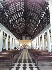 Intérieur de l'église.