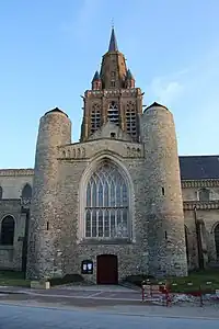 Façade du transept nord.