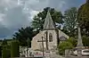 L'église Saint-Aubin (M) et ensemble formé par ladite église, le cimetière qui l'entoure et son mur de clôture (S)