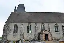 Mur sud de l'église Saint-Blaise à Gâtelles.