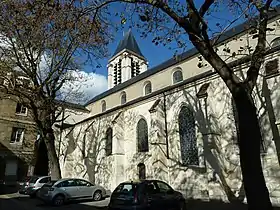 Côté de l'église.