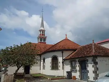 Vue de l'arrière de l'église.