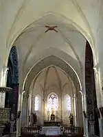 La nef de l'église Saint-Jacques-le-Majeur.