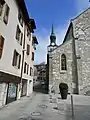 Rue des Fours et église Saint-Jean-Baptiste.