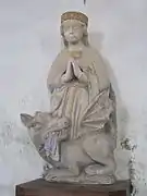 La statue de sainte Marguerite (XVe siècle).