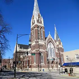 L'église Saint-Michel-Archange, de style gothique.