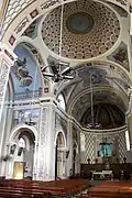 Intérieur de l'église Saint-Michel.