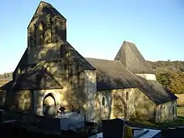 L'église Saint-Michel de Montaner.