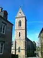 Clocher de l'église Saint-Pierre-et-Saint-Paul vu de l'impasse de Corday.