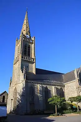 Église paroissiale Saint-Pierre : vue extérieure.