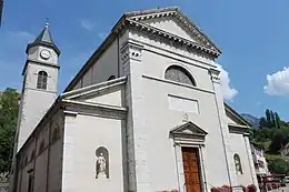 Photographie de l’église Saint-Pierre.