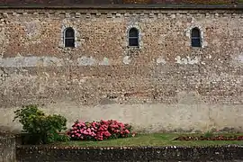 L'église Saint-Pierre, mur nord.