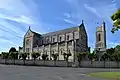 L'église Saint-Quentin. Vue nord-ouest.