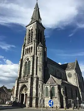 L'église saint-Martin, sur la grand-place de Ham-sur-Heure