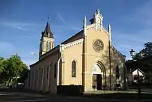 Église Sainte Eugénie. Entrée.