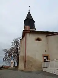 Le clocher de l'église Sainte-Madeleine.