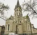 Église de Saint Genis Laval ensemble.