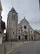Église de la Sainte-Trinité de Montlhéry.