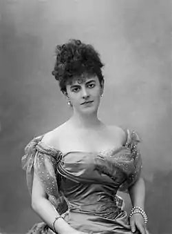 La comtesse Greffulhe, cousine de Mathilde et égérie de Marcel Proust avec Hélène Standish.
