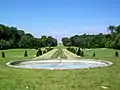 Grande perspective du parc à l'ouest du château, ancien jardin français.