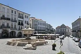 Évora