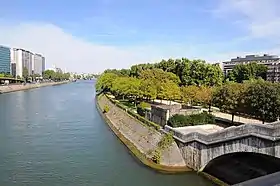 Nord-est de l'île de Puteaux, appartenant à la commune de Neuilly-sur-Seine.