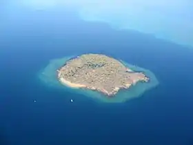 Les îlots, accessibles uniquement par bateau, sont prisés des touristes (îlot Bandrélé).
