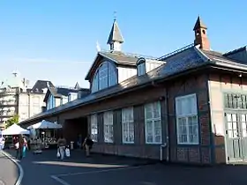 Entrée principale de la gare en 2014