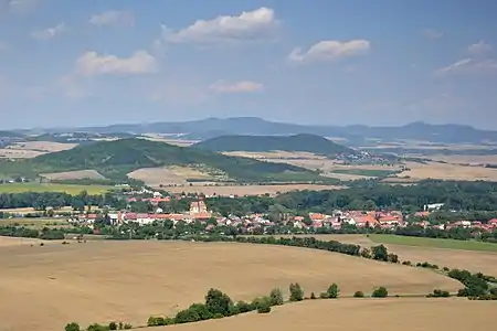 Černčice : vue aérienne.