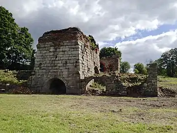 Vestiges du haut-fourneau.