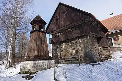 Clocher-tour à Škodějov.