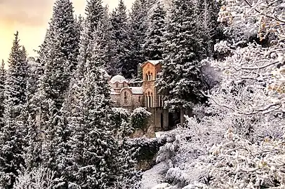 Église de l'Hodighitria à Mistra sous la neige. Janvier 2017.