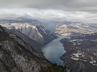 Le lac de Perućac