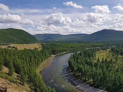 Rivière Oka (ou Irkout) dans l'ouest du raïon.