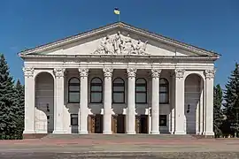 Colonnade du théâtre Chevtchenko.