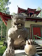 Statue au temple Khoimor .