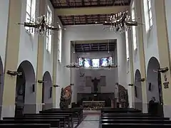 L'église catholique Saint-Pierre et Saint-Paul.