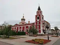 L'église st-Nicolas et du mémorial, classée.