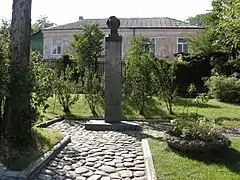Le monument à Juliusz Słowacki.