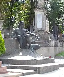 Monument à Solomiya Krushelnytska classé.