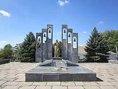 monument aux morts à Magdalinivka classé,