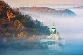 L'église Saint-Nicolas à Laure de Sviatohirsk. Octobre 2019.